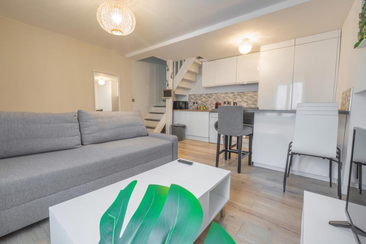 Appartamento Triplex Cosy Reims Esterno foto