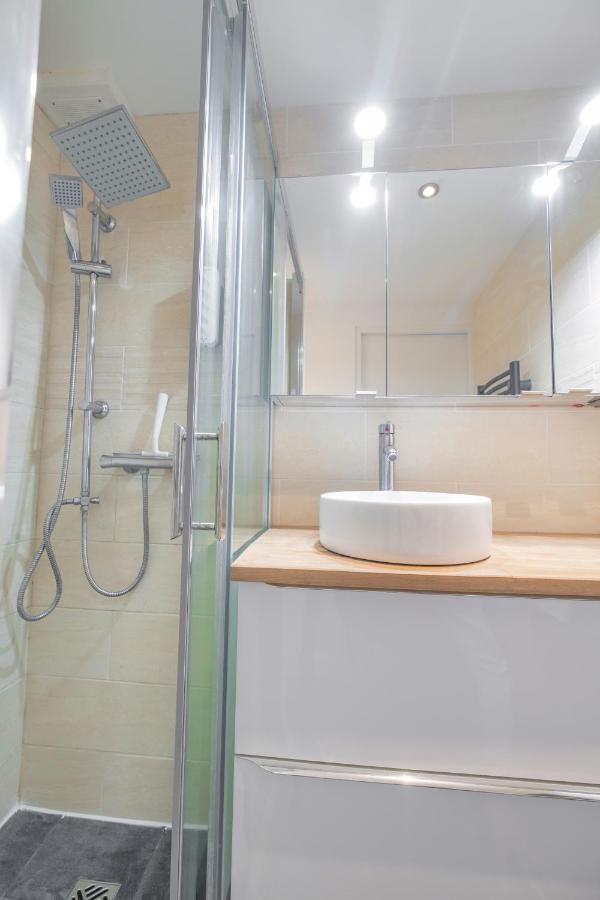Appartamento Triplex Cosy Reims Esterno foto