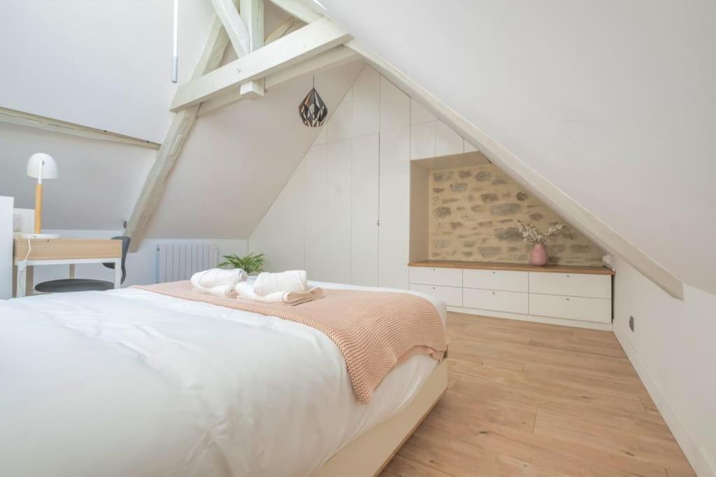 Appartamento Triplex Cosy Reims Esterno foto