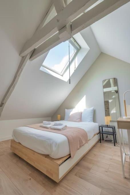 Appartamento Triplex Cosy Reims Esterno foto